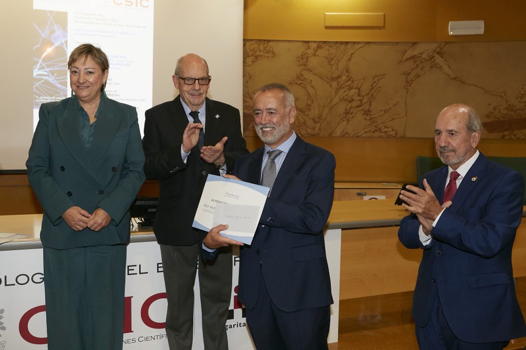 Prof. Vicente Larraga, secretario de la FFC.